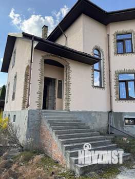 Коттедж 350м², 2-этажный, участок 10 сот.  