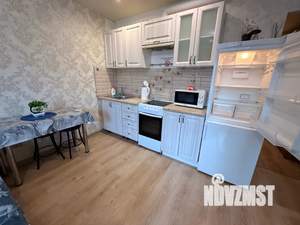 Студия квартира, посуточно, 27м2, 3/19 этаж