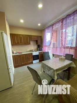 2-к квартира, посуточно, 65м2, 14/17 этаж