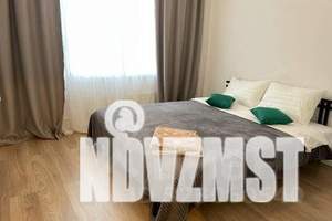 1-к квартира, посуточно, 37м2, 8/17 этаж