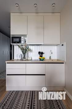 Студия квартира, посуточно, 27м2, 10/17 этаж