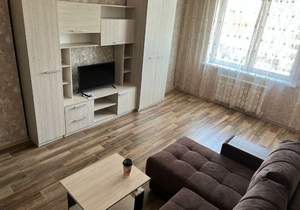 1-к квартира, на длительный срок, 52м2, 8/10 этаж