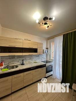 1-к квартира, посуточно, 38м2, 5/17 этаж