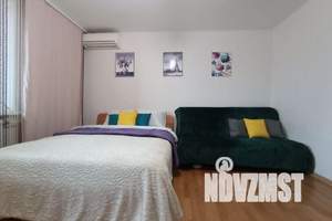 1-к квартира, посуточно, 42м2, 3/16 этаж