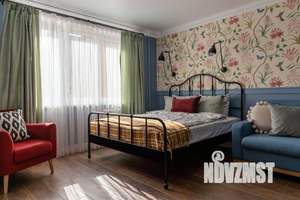 1-к квартира, посуточно, 41м2, 1/1 этаж