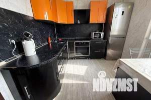 1-к квартира, посуточно, 38м2, 17/17 этаж