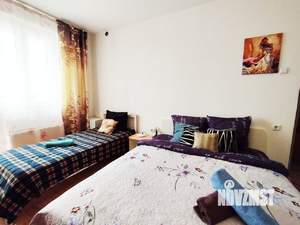 1-к квартира, посуточно, 42м2, 1/1 этаж