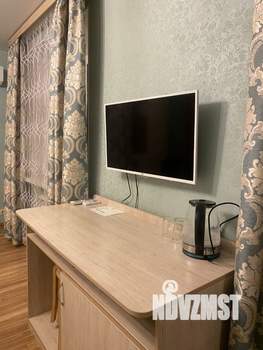 Студия квартира, посуточно, 20м2, 1/18 этаж