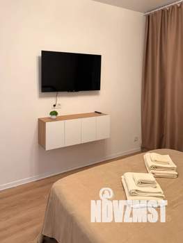 1-к квартира, посуточно, 38м2, 3/17 этаж