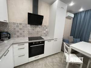 1-к квартира, посуточно, 42м2, 3/10 этаж