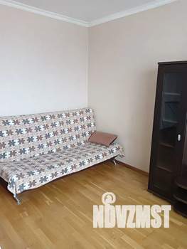 1-к квартира, посуточно, 43м2, 7/10 этаж