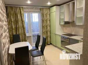 1-к квартира, посуточно, 40м2, 7/17 этаж