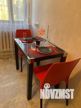 1-к квартира, посуточно, 31м2, 1/2 этаж