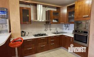 3-к квартира, посуточно, 107м2, 1/1 этаж