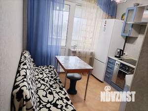 1-к квартира, посуточно, 43м2, 4/10 этаж