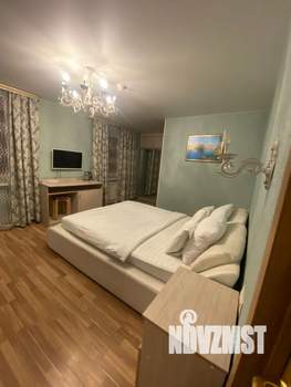 Студия квартира, посуточно, 20м2, 1/18 этаж