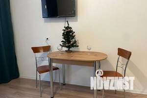 1-к квартира, посуточно, 37м2, 8/17 этаж