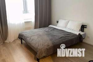 1-к квартира, посуточно, 37м2, 8/17 этаж