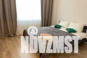 1-к квартира, посуточно, 37м2, 8/17 этаж