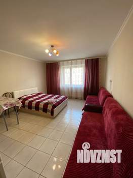 Студия квартира, посуточно, 30м2, 10/17 этаж