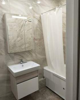 1-к квартира, на длительный срок, 52м2, 8/10 этаж