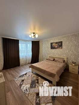 1-к квартира, посуточно, 38м2, 5/17 этаж