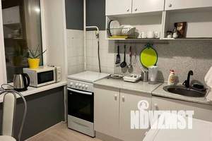 1-к квартира, посуточно, 32м2, 8/9 этаж