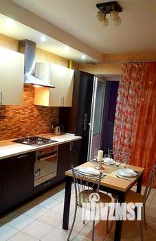 1-к квартира, посуточно, 40м2, 2/10 этаж