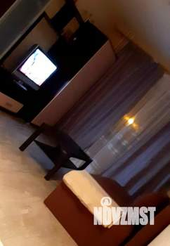 1-к квартира, посуточно, 40м2, 2/10 этаж