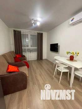 1-к квартира, посуточно, 35м2, 1/1 этаж