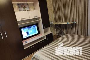 1-к квартира, посуточно, 42м2, 4/12 этаж