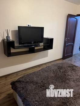 2-к квартира, посуточно, 65м2, 2/19 этаж