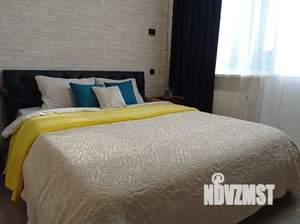 Студия квартира, посуточно, 30м2, 10/17 этаж