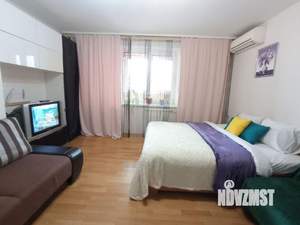 1-к квартира, посуточно, 42м2, 1/1 этаж