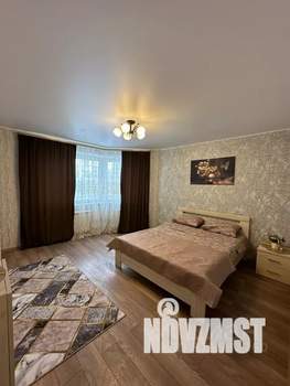 1-к квартира, посуточно, 38м2, 5/17 этаж