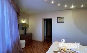 3-к квартира, посуточно, 107м2, 1/1 этаж