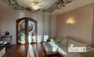 3-к квартира, посуточно, 107м2, 1/1 этаж