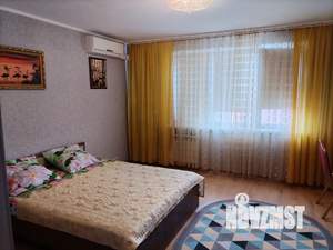 1-к квартира, посуточно, 43м2, 4/10 этаж