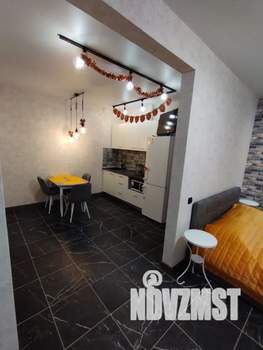 1-к квартира, посуточно, 37м2, 1/2 этаж