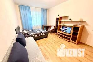 2-к квартира, посуточно, 56м2, 2/17 этаж