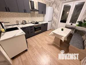 2-к квартира, посуточно, 65м2, 4/17 этаж