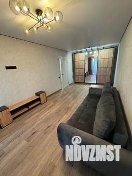 1-к квартира, посуточно, 38м2, 8/17 этаж