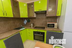 Студия квартира, посуточно, 28м2, 12/17 этаж