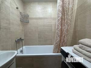 1-к квартира, посуточно, 42м2, 5/17 этаж