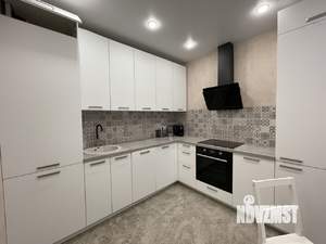 1-к квартира, посуточно, 42м2, 3/10 этаж