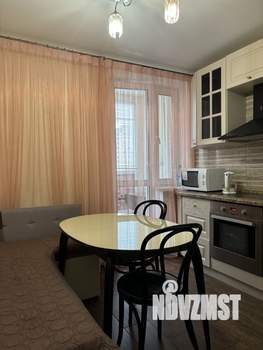 1-к квартира, посуточно, 38м2, 10/17 этаж