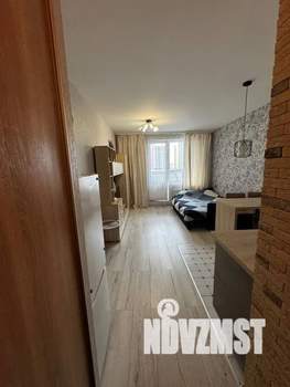 Студия квартира, посуточно, 30м2, 3/17 этаж