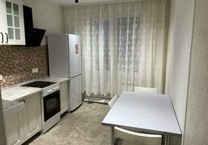 1-к квартира, на длительный срок, 52м2, 8/10 этаж