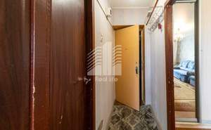 2-к квартира, вторичка, 35м2, 9/9 этаж