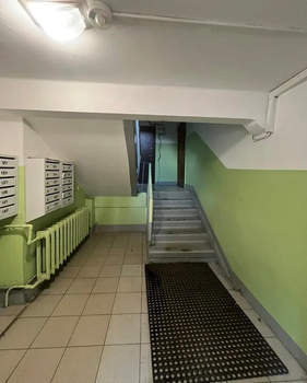 3-к квартира, вторичка, 63м2, 1/9 этаж